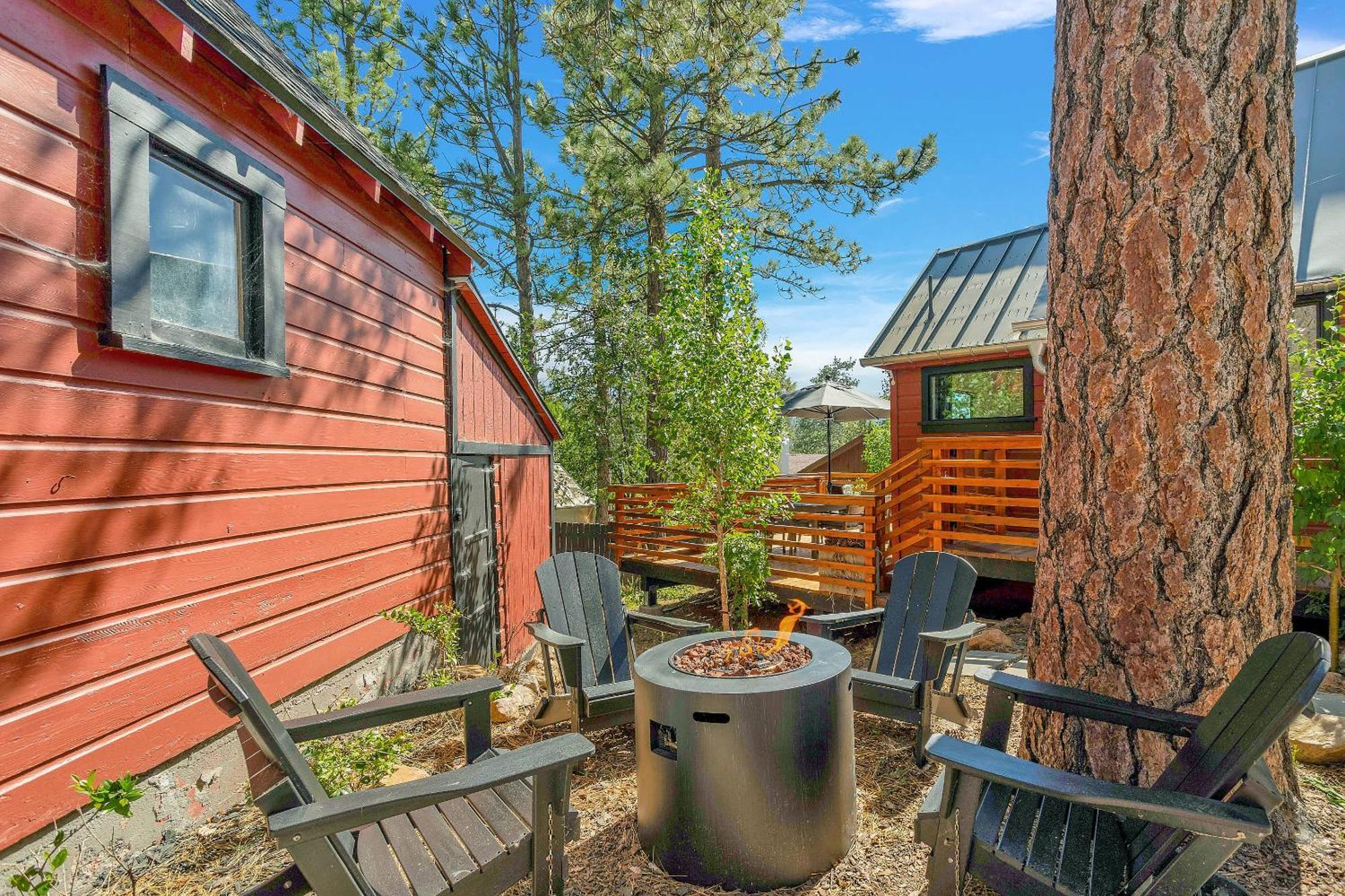 Sled-Ski Lakeside Village Cabin - Spa - Bbq - Firepit - Loft - Games Velké Medvědí jezero Exteriér fotografie